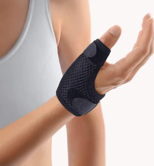 Bort Soft Daumenschiene Kurz Medium Schwarz